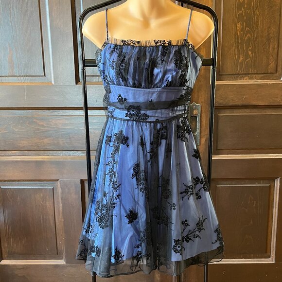 Zum Zum By Niki Livas Size 3/4 Semi Formal Dress Blue Black Tulle Overlay - Picture 1 of 11